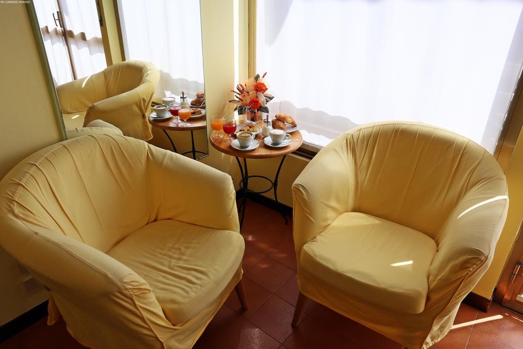 Hotel Astoria Tabiano Terme Rum bild